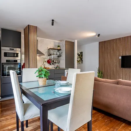 公寓 Centric And Bright - *