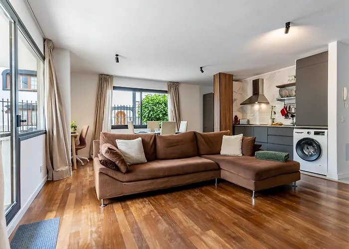 Centric And Bright -