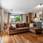 Centric And Bright -