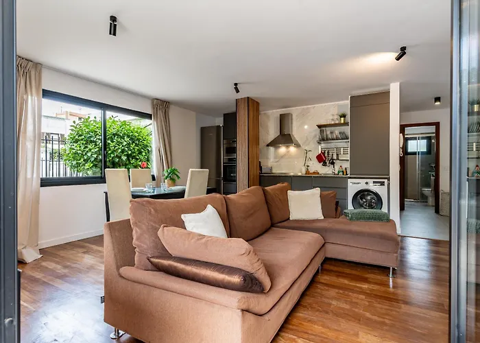 Centric And Bright -